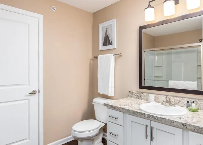 Landing Modern With Amazing Amenities Apartment